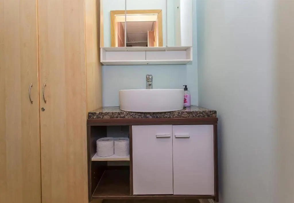 Top Center Apartment 4 Sofie